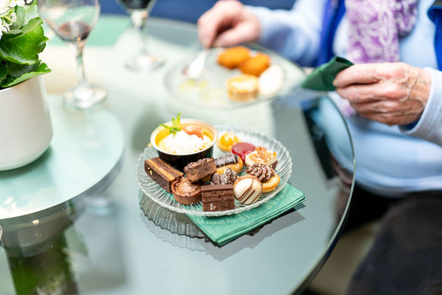6a847817668ca.jpg